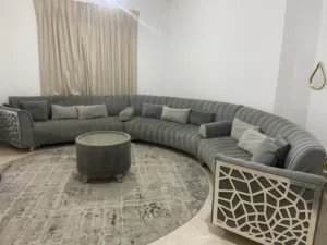 اثاث شقة بحالة جيدة جدا للبيع بسبب الانتقال