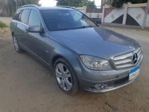 Mercedes Benz . C-Class . 2009 . Used3