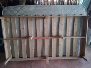 تخت مفرد ونص