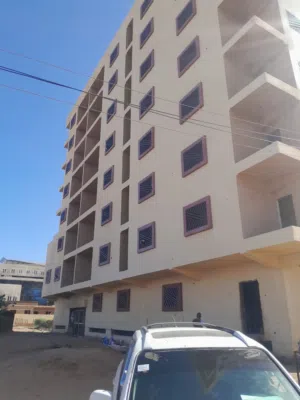 برج سكني بالخرطوم الثالثة مربع 37 غرب الحديقة الدولية وشرق مستشفى الدوحة، وهو عبارة عن أرضى +7 طوابق