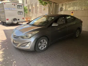 للبيع هيونداي الالنترا 1600Cc وكالة الكويت 2016 رمادي الداخل بيج فل اتوماتيك