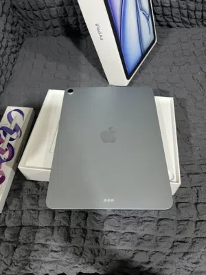 ايباد ابل اير السعه 512  M3 2025