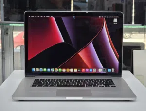 MacBook Pro 15 2015 i7 16GB Ram 256 SSD لابتوب ابل