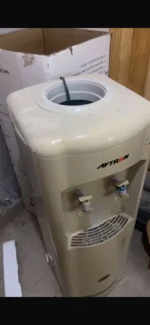 للبيع كولر جديد غير مستخدم نظييف