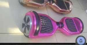 سكوتر ذاتي التوازن مع أضواء LED و مكبر صوت بلوتوث  بحاله ممتازه