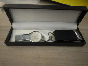 2 USBS compatible  with laptops