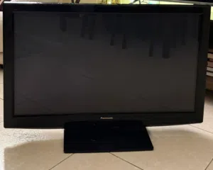 Tv Panasonic  42lnch موديل 2010