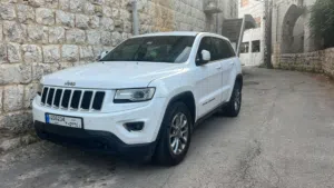 2015  GCC, Low mileage Grand Cherokee Laredo V6  ALD4WD