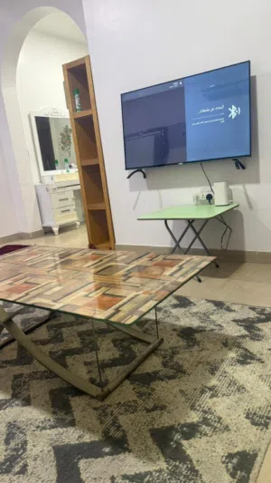 شقه غرفه وصاله في عجمان الروضه 2 مفروشه قريبه من كل الخدمات يوجد باركنغ ترابي