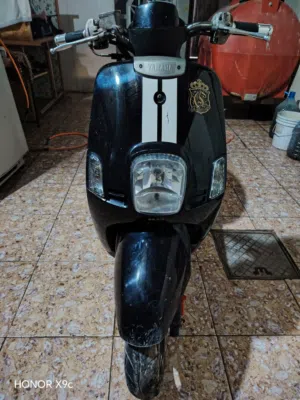 ياماها ماكس بوليسي