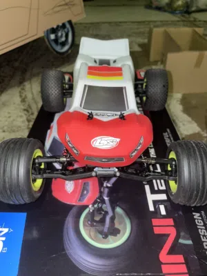 للبيع LOSI 22T Brushless جديدة بالكرتون