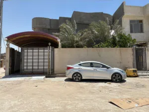350 m2 5 Bedrooms Townhouse for Sale in Basra Abu Al-Khaseeb