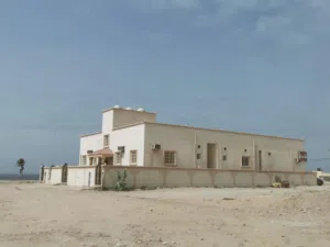 شقه للايجار الشهري واليومي في مرباط الجنوبية