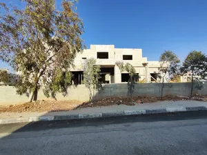 ‏سكنية ‏.‏ 1047 م٢ ‏.‏ الوسيط‏1