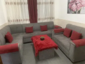 طقمين كنب بحاله منيحه للبيع الثنين 220