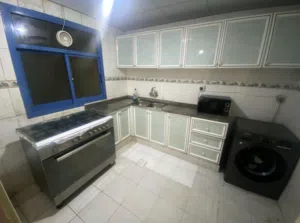 سرير في نهدة الشارقه مقابل صحاري سنتر مباشر