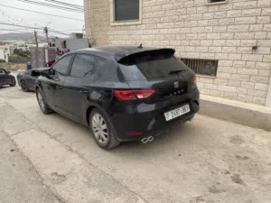 سيات ليون السيارة ممتازة البيع بسبب الظروف