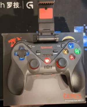 جويستيك Redragon Ceres Gamepad for MFi -G812