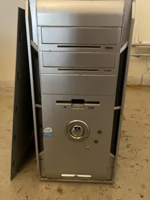 للبيع كمبيوتر مكتبي صندوق وحدة المعالجه فقط بدون شاشه – Intel Pentium 4 case