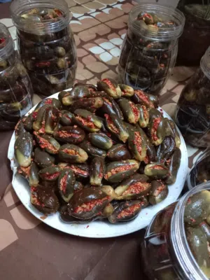 مقدوس أردني بزيت الزيتون الأصلي متوفر جميع الاحجام و الأذواق متوفر خدمه توصيل للسعوديه خلال أيام