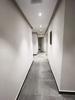 ‏٣ غرف نوم ‏.‏ ٣ حمّامات ‏.‏ 180 م٢‏0