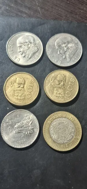 عملات اجنبيه قديمه متنوعه عدد 82 قطعه وبحاله ممتازه والسعر للكل 29 دينار أردني