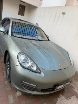 Porsche Panamera 2011 V6, No Plate, UAE documents, running