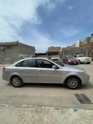 Used Daewoo Lacetti in Tripoli