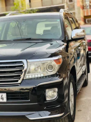لاندكروز 2008 بدون صبغ للبيع
