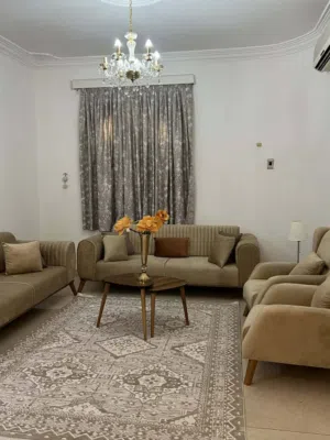 فيلا سكنية مساحة أرضها 524م2 بطريق الشوك بالقرب من الخدمات