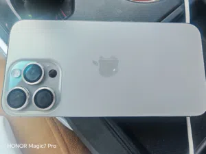 Apple iPhone 15 Pro Max 256 GB in Muscat