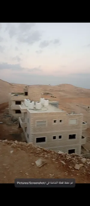 Residential . 1000 m2 . Landlord4