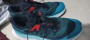 جزم رياضية - سبورت . أخرى . 44 . مستعمل4