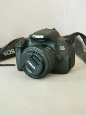 كاميرا Canon EOS 700D احترافية