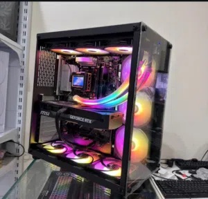 للبيع pc gaming استعمال قليل جدا وتحت الضمان اللي يدور النظيف واستعمال بسيط