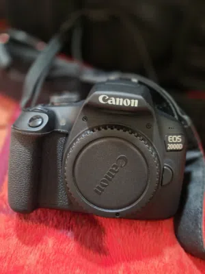 Canon 2000D with 2 lens