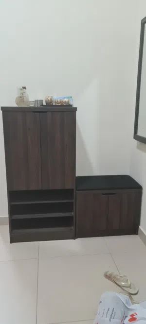 Shoe Rack / Cabinet with seat– Excellent Condition for sale. Price : 37 BHD (Negotiable)