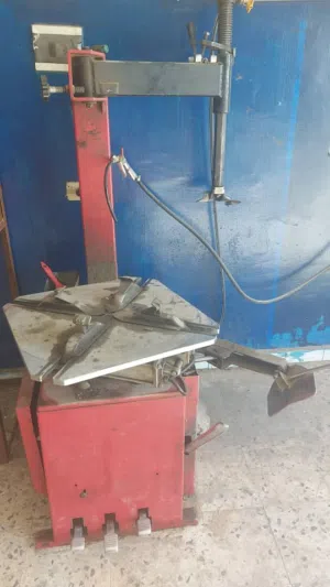 معدات قومستي