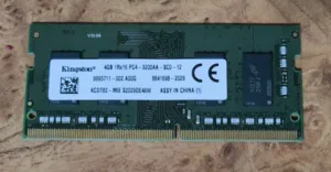 رام لابتوب 4GB DDR4 3200 (رام اللابتوب الاصلية يلي اجت مع الجهاز)