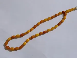 مسابح كهرب ملكي قديم مغلف