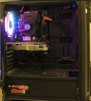 *********كمبيوتر جيمنج i5 9400F جيل تاسع بحاله ممتازه******مع شاشه وماوس وكيبورد