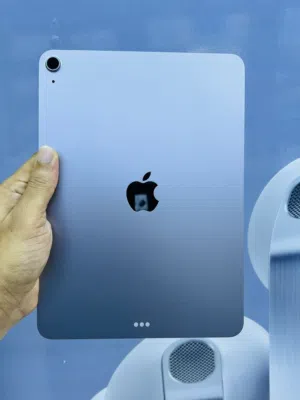 Apple iPad Air M4 11inch 256Gb Under Warranty Apple 10 Months Available 100% Battery Only 2 Cycles