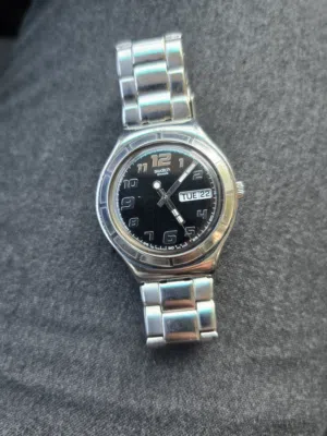 ساعة سواتس للبيع بسعر مميز