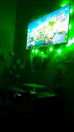 اكس بوكس وان اس مع ايد و كل الوصلات و استعمال شهر ونص و جهاز ميه ميه بدي ابدل عا سيريس اس مع فرقيه