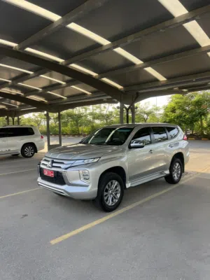 SUV Mitsubishi in Muscat