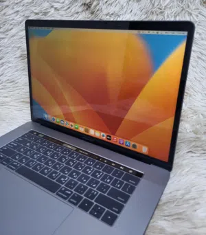 MacBook Pro 2017 i7 16gb ram 1TB ssd 15.4inches retina display Touch Bar 4gb graphics card Ventura