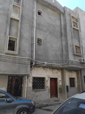 164 m2 More than 6 bedrooms Townhouse for Sale in Tripoli Edraibi