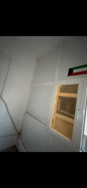 المونتال مع دريشتين