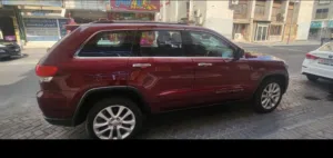 Jeep grand cherokee limited  full option 2017