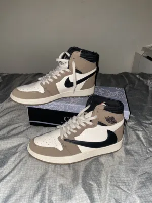 Nike Travis Scott X Air jordan 1 Retro 1 (for sale )